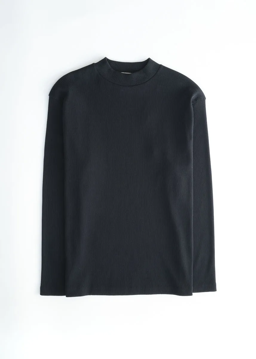 04 / Turtleneck Black