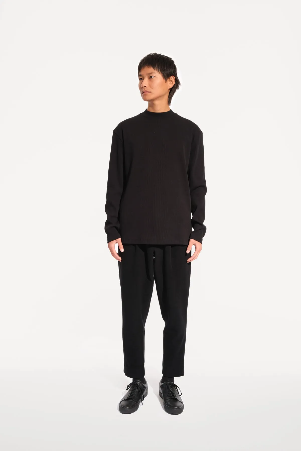 04 / Turtleneck Black