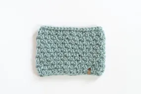 Aqua Blue Peruvian Wool Hand Knit Cowl