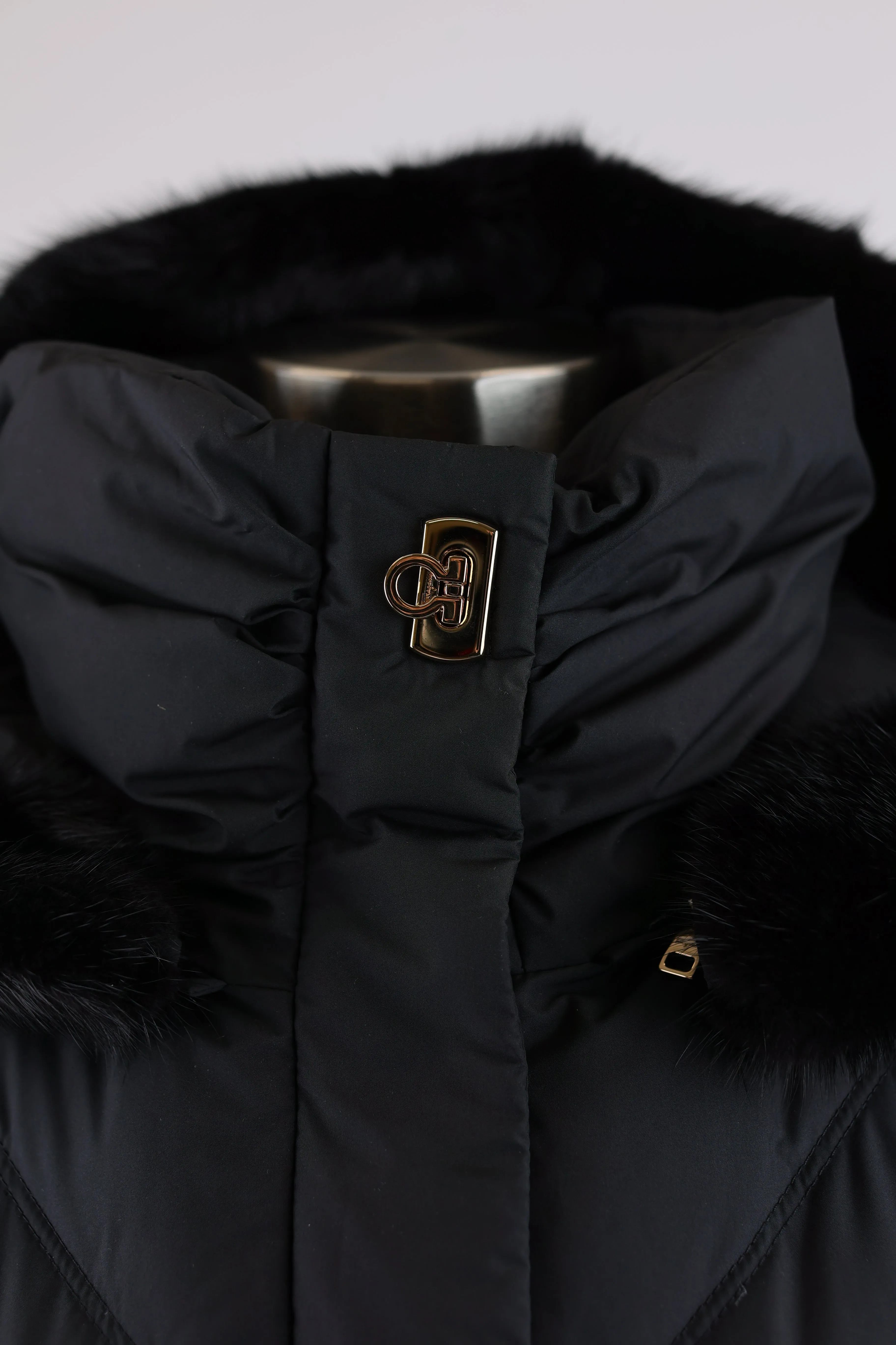 Down Puffer Jacket W/ Mink Fur Hood