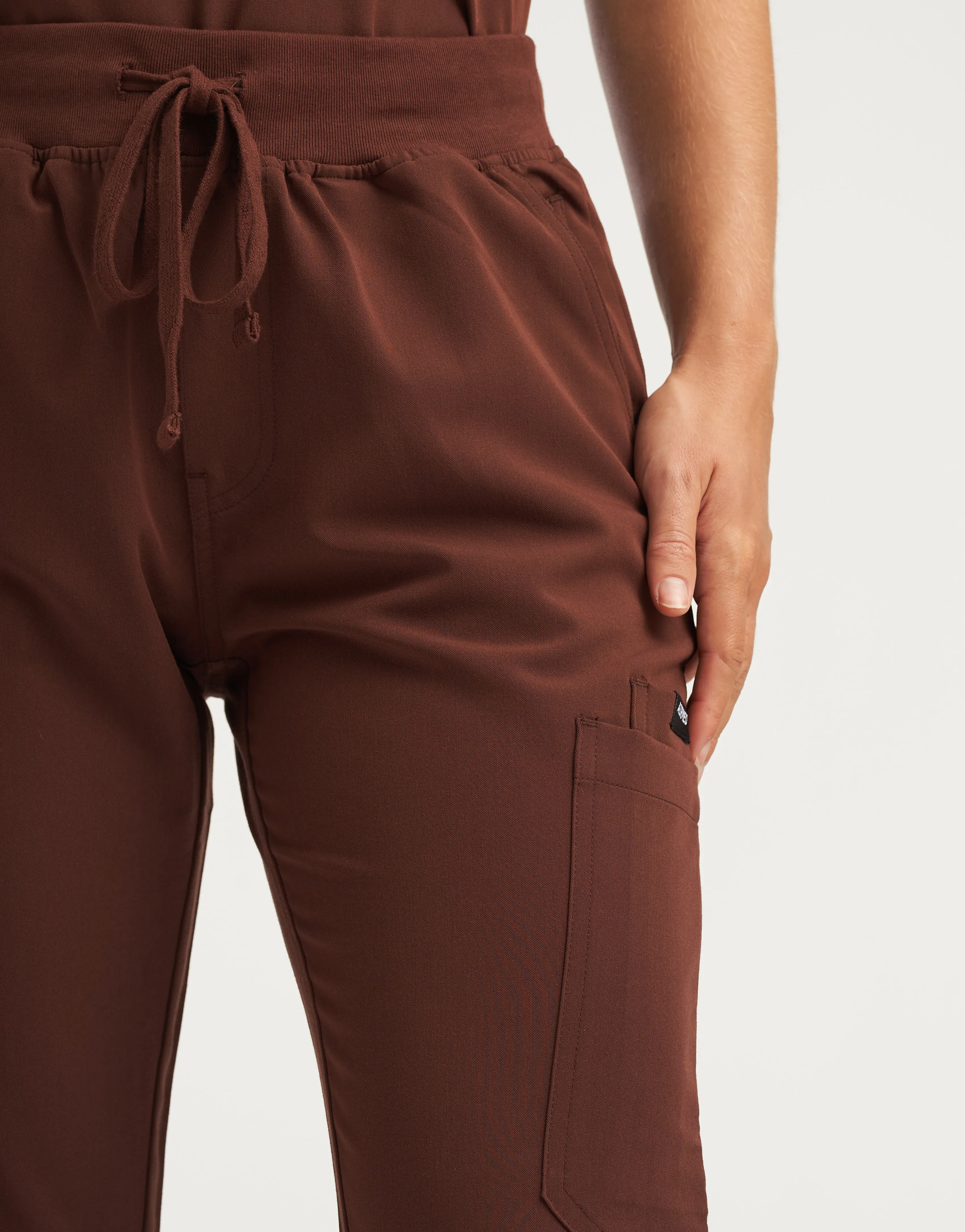 Essential Multi-Pocket Scrub Pants - Cocoa