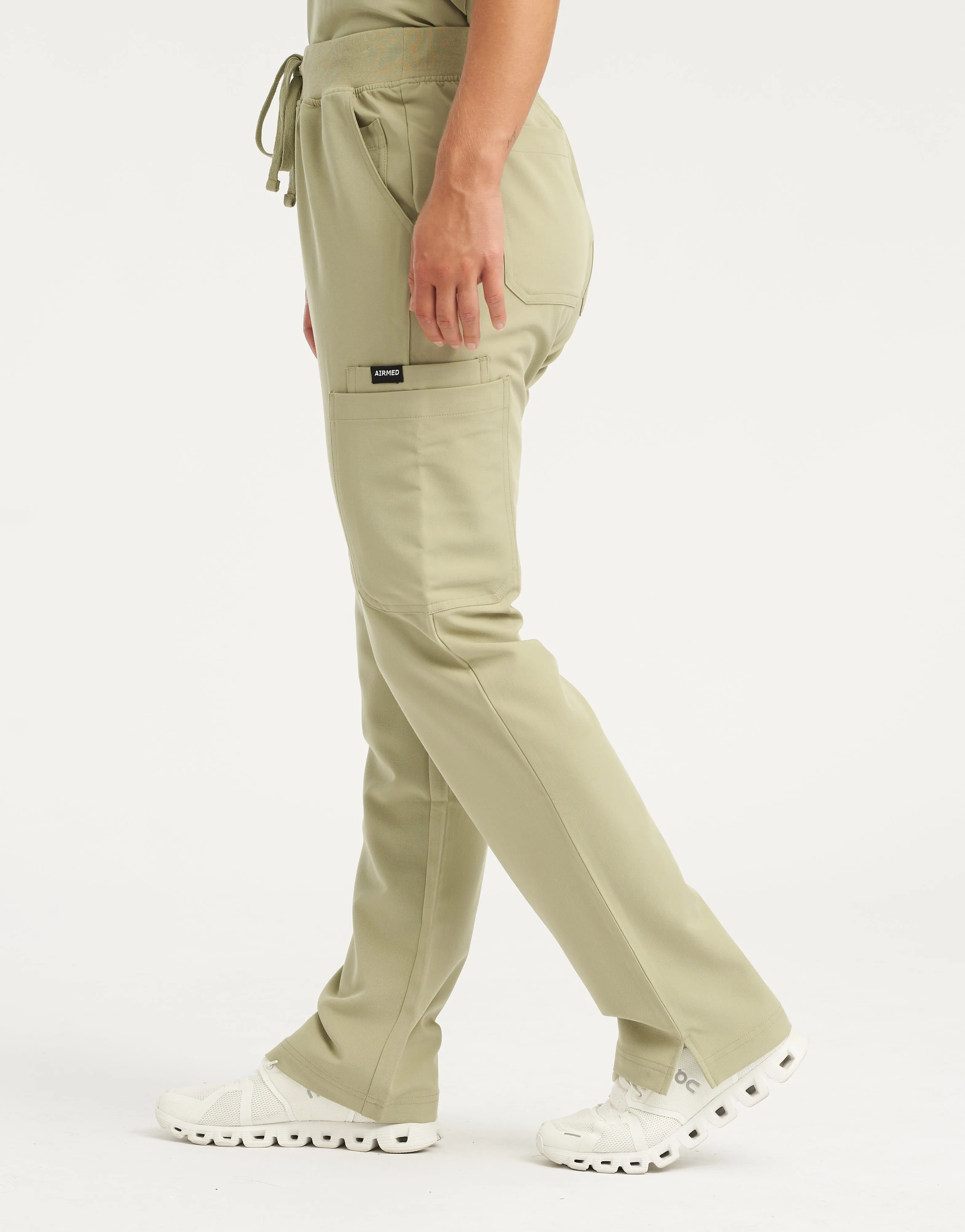 Essential Multi-Pocket Scrub Pants - Matcha