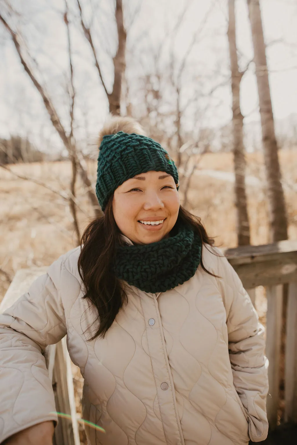 Forest Green Peruvian Wool Hand Knit Cowl