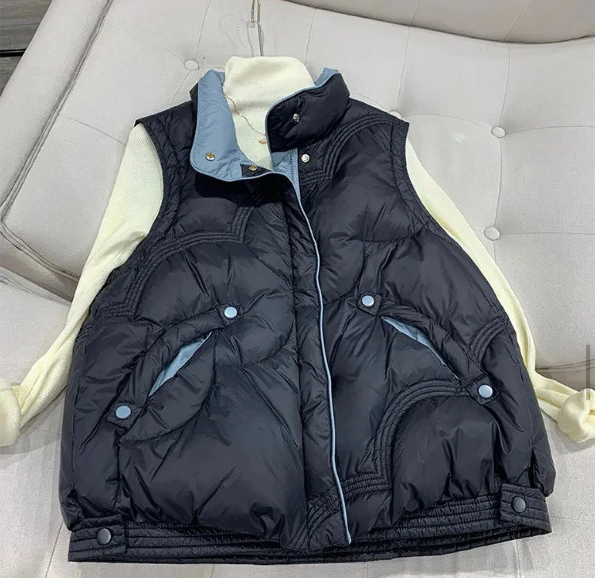 Light & Comfortable Women's Duck Down Vest - Perfect for All Seasons