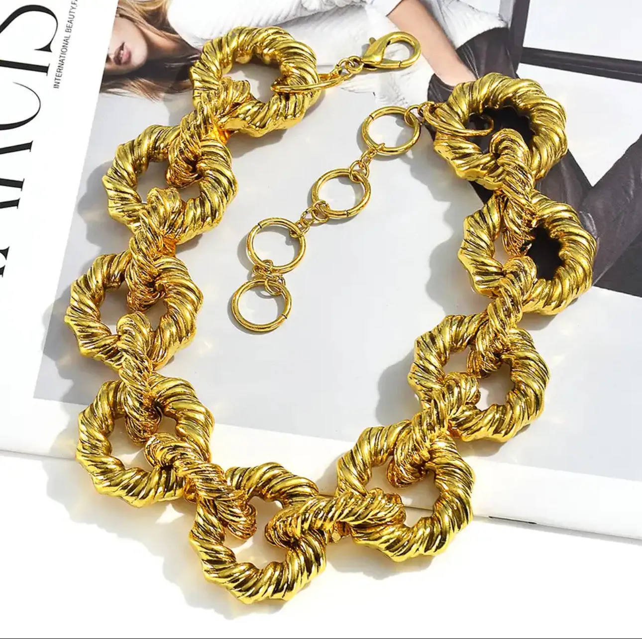 Luxe Chunky Coil Necklace