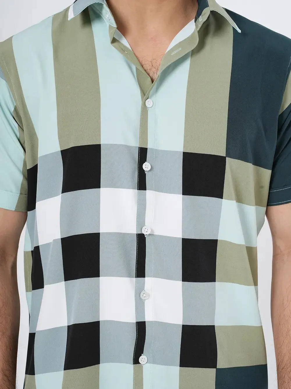 Men's Plaid Check in Seafoam Color Short Sleeve Shirt