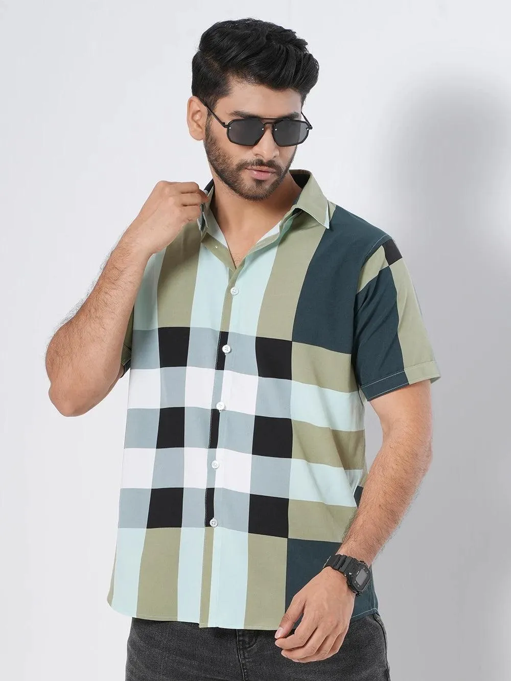 Men's Plaid Check in Seafoam Color Short Sleeve Shirt