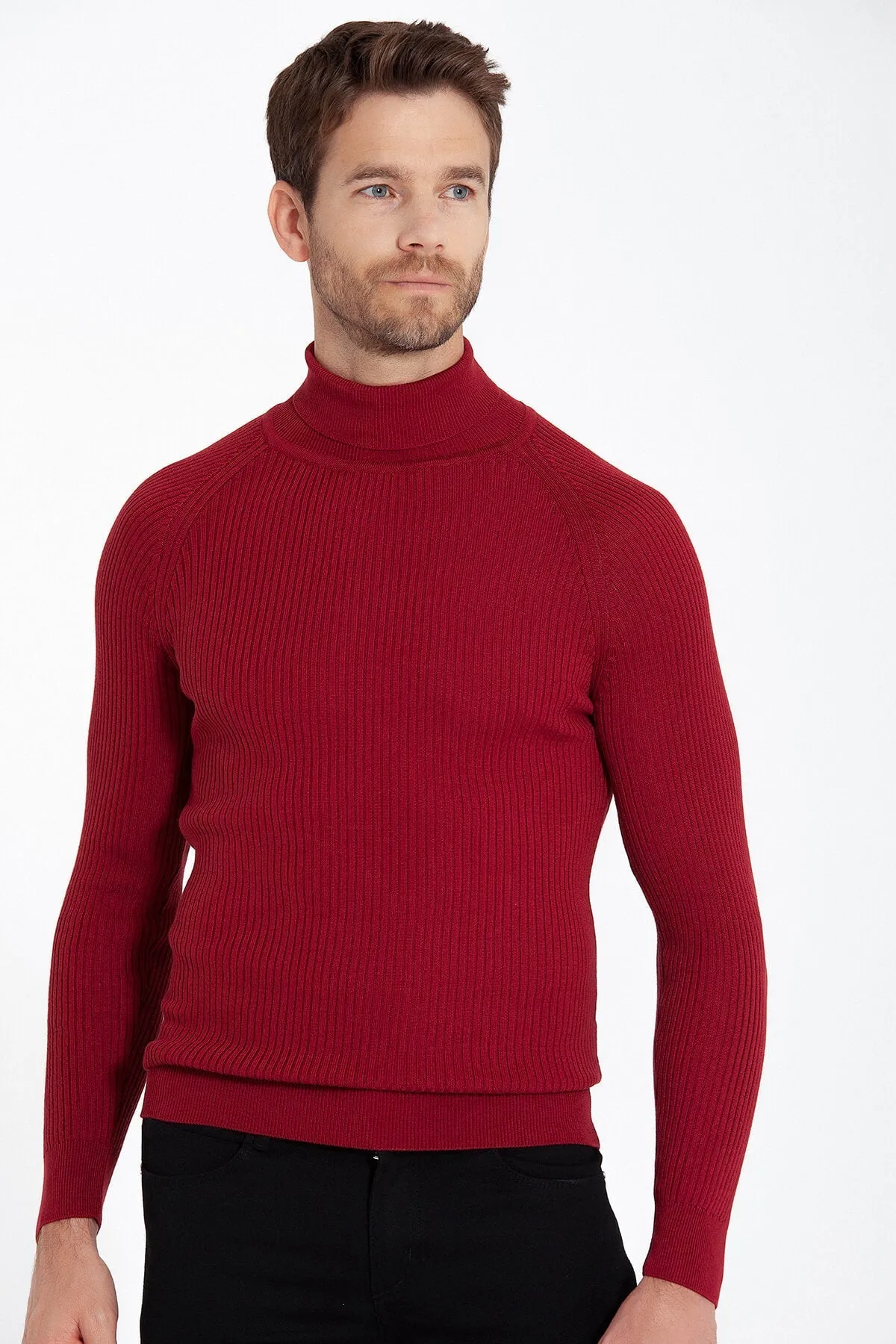 Slim Fit Red Turtleneck Sweater