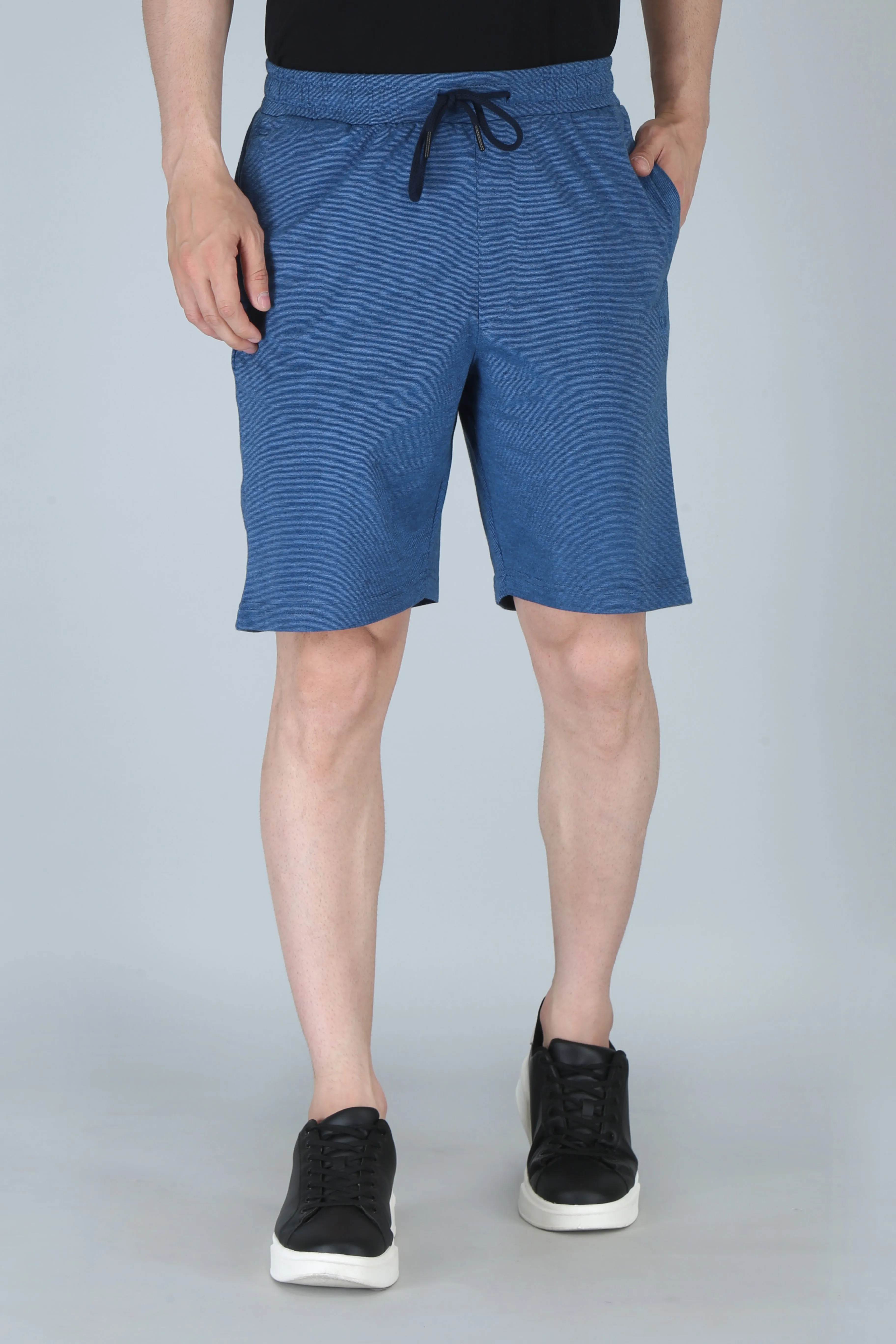 STRAIGHT FIT TEXTURED SHORT