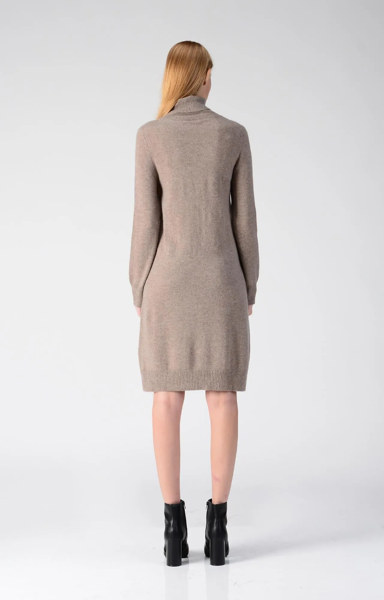 Turtleneck Slimfit Dress_Beige