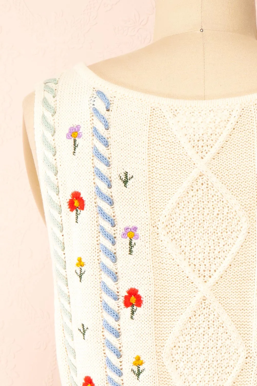 Zaraiah | Cream Knit Vest w/ Floral Embroidery